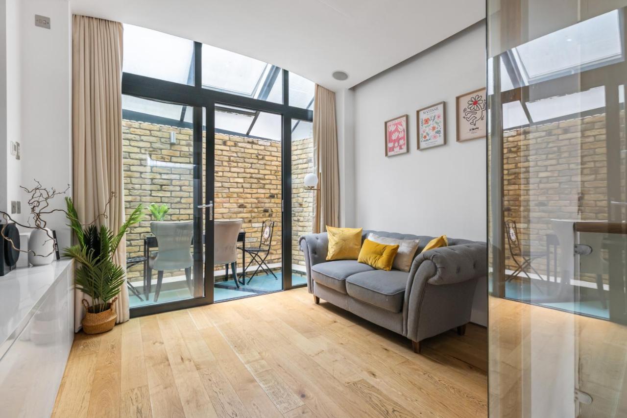 Trafalgar Square Arty Apartment ロンドン エクステリア 写真